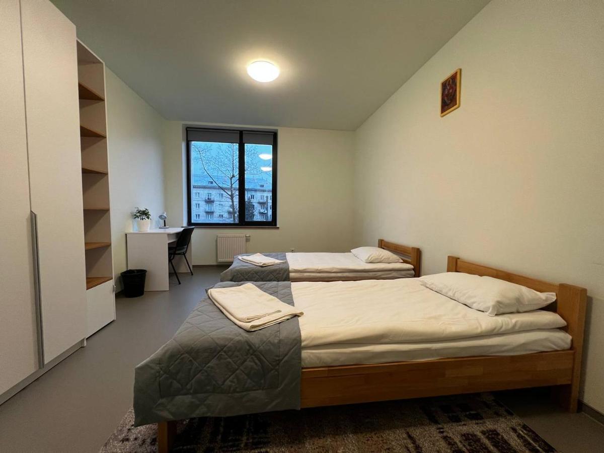 Ucu Inn - Кімнати Для Гостей Lemberg Exterior foto